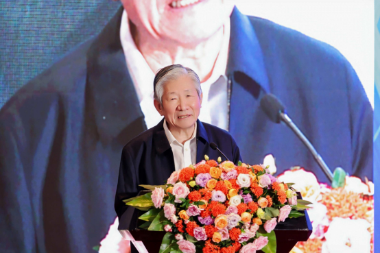 2025算力租赁与游戏周边产业高质量发展大会暨第三方游戏托管及算力租赁行业规范发展研究课题启动仪式在京举行